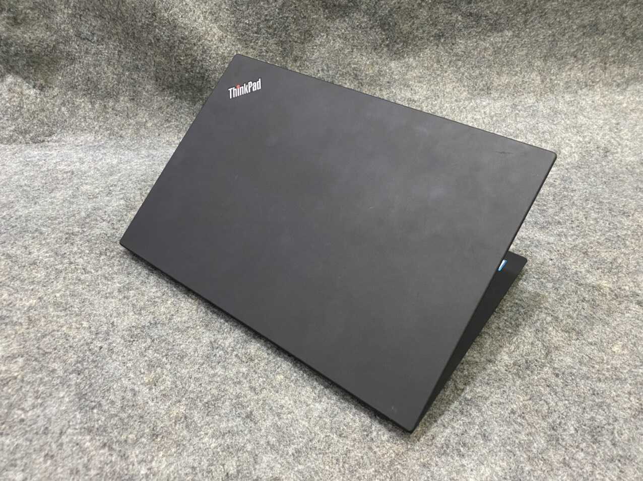 Laptop-thinkpad-t490-ram-16gb-laptop-cho-doanh-nhan-hcm-4