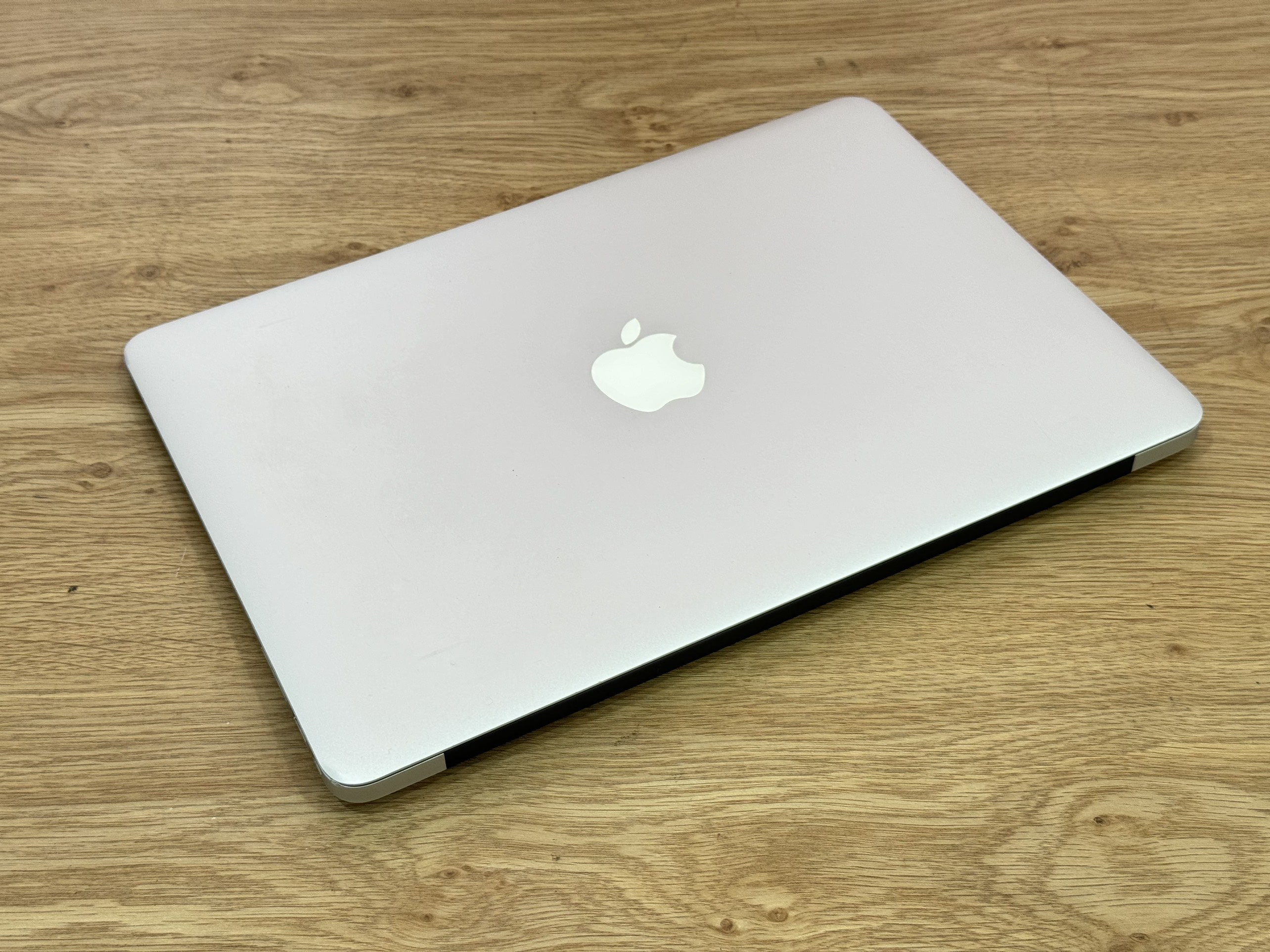 Macbook-air-2015-core-i5-ram-8gb-ssd-128gb-13