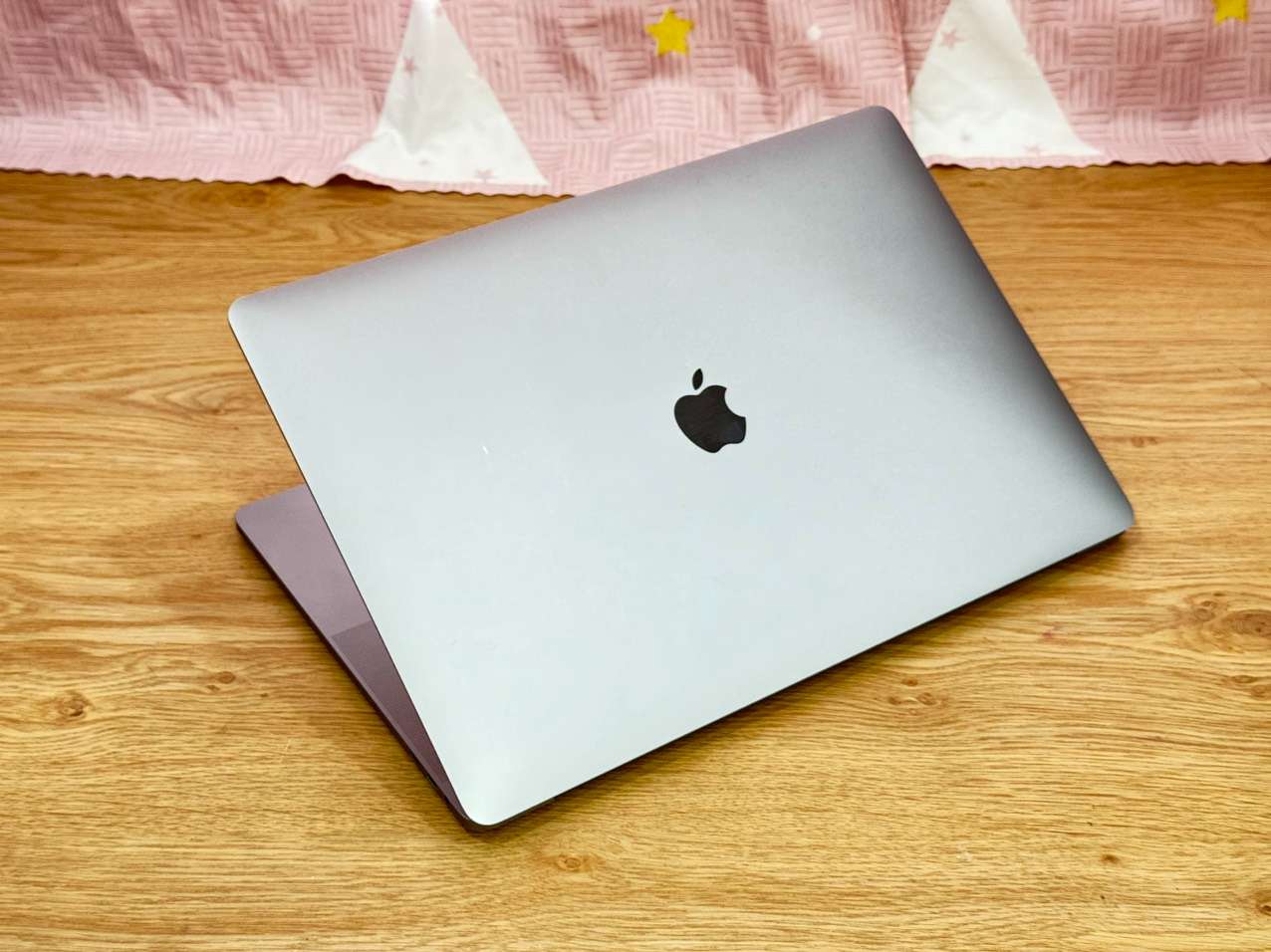 Macbook-pro-15-inch-2017-core-i7-ram-16gb-ssd-500gb-vga-like-new-3