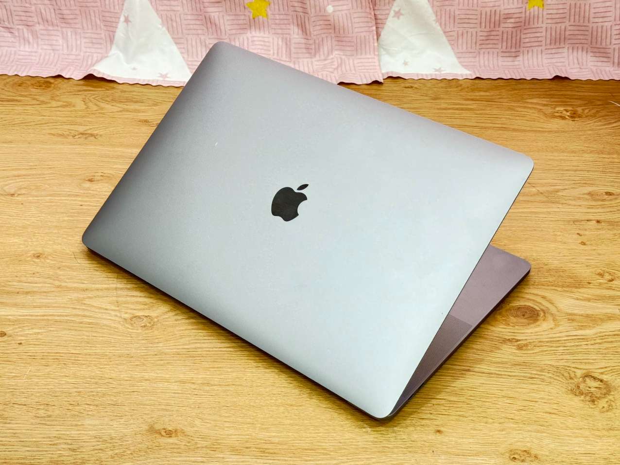 Macbook-pro-15-inch-2017-core-i7-ram-16gb-ssd-500gb-vga-like-new-4