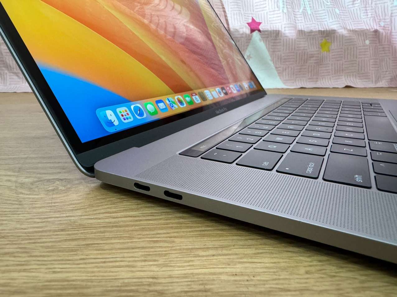 Macbook-pro-15-inch-2017-core-i7-ram-16gb-ssd-500gb-vga-like-new-5