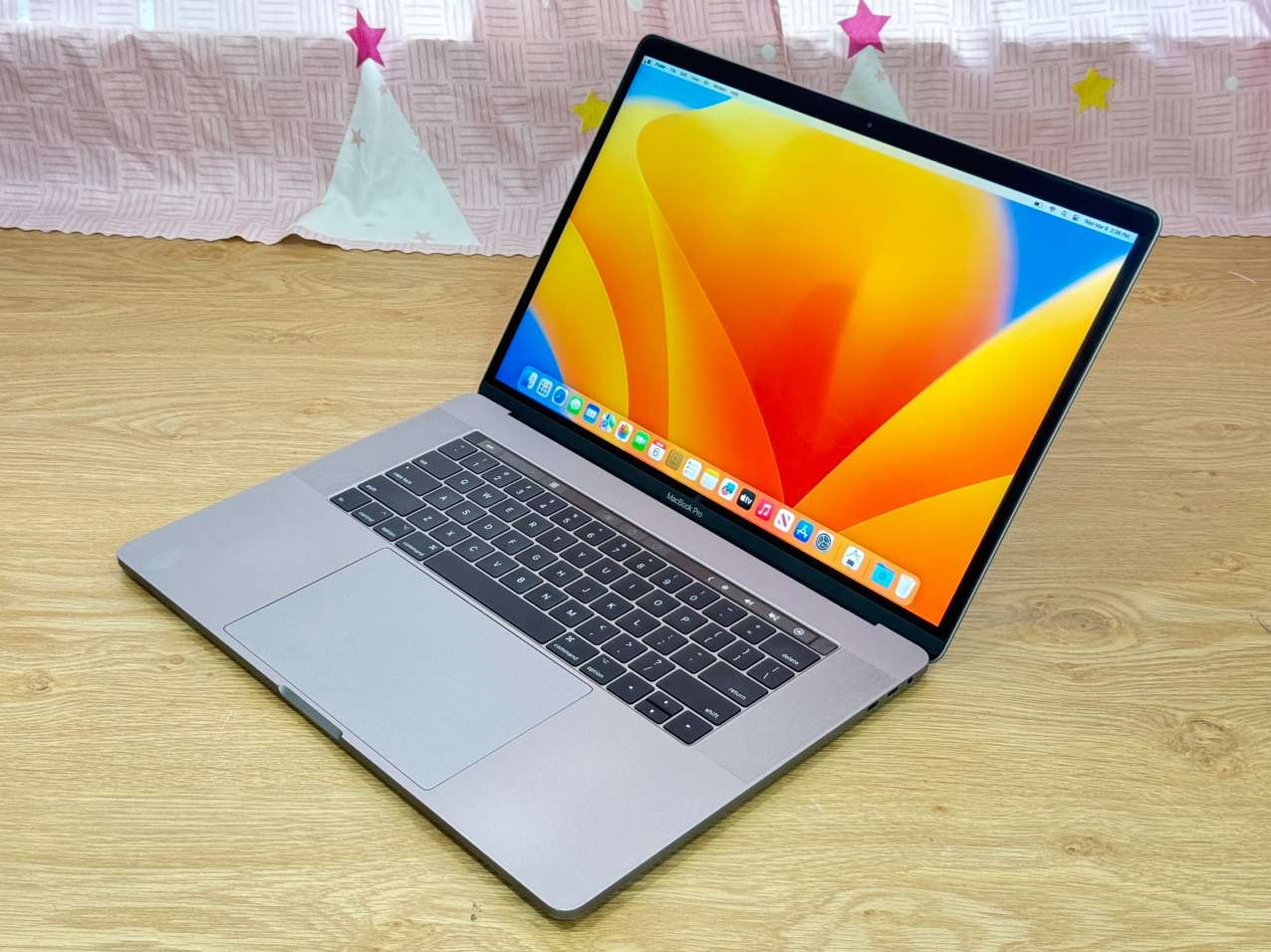 Macbook-pro-15-inch-2017-core-i7-ram-16gb-ssd-500gb-vga-like-new-6