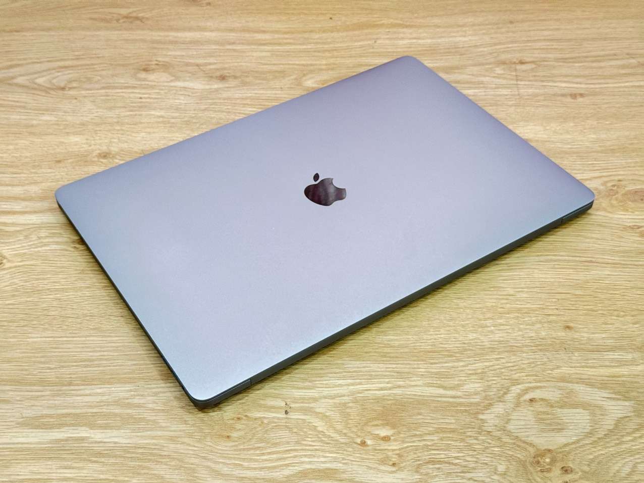 Macbook-pro-16-inch-2019-core-i9-ram-16gb-ssd-1tb-like-new-2