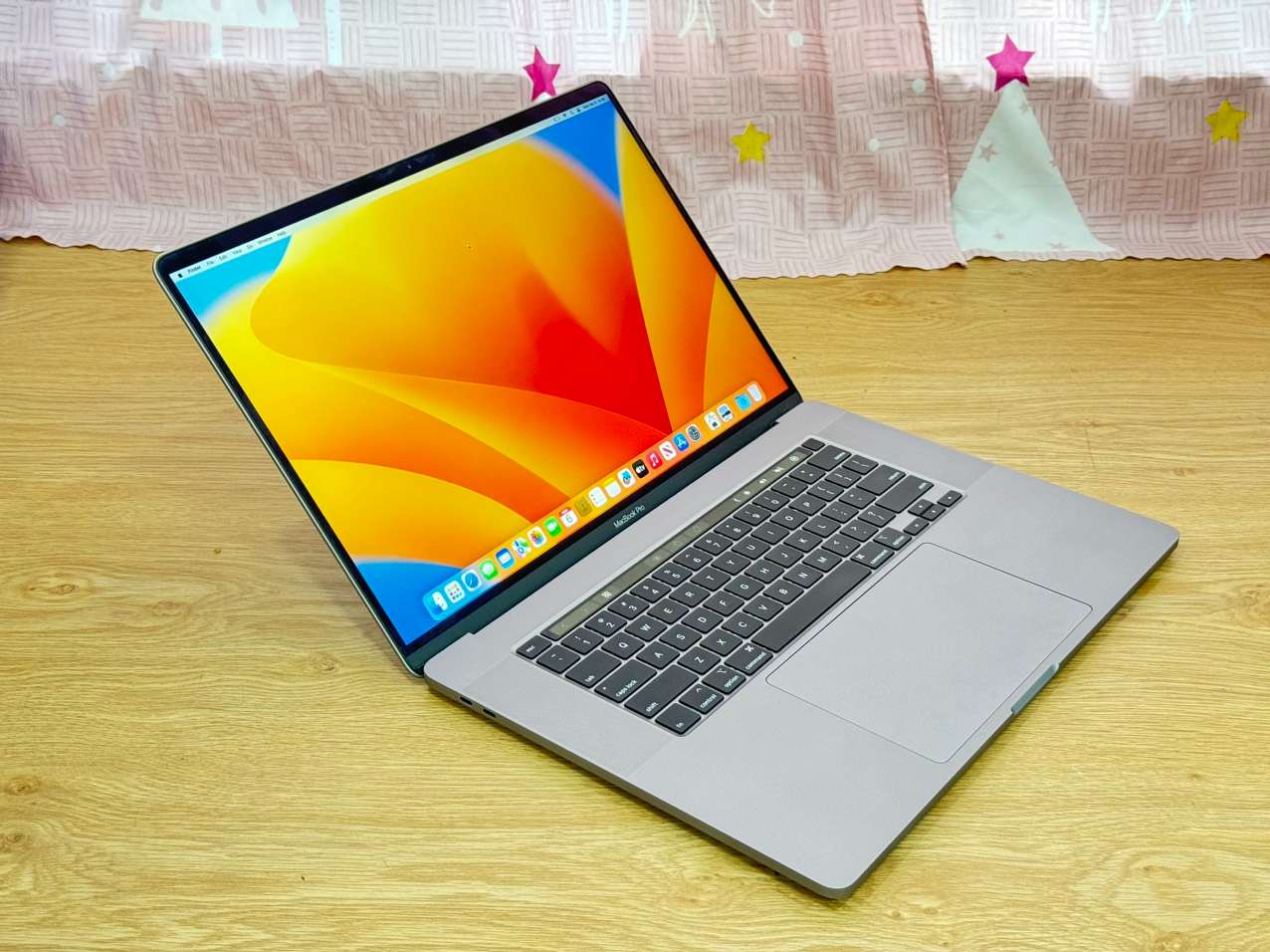 Macbook-pro-16-inch-2019-core-i9-ram-16gb-ssd-1tb-like-new-7